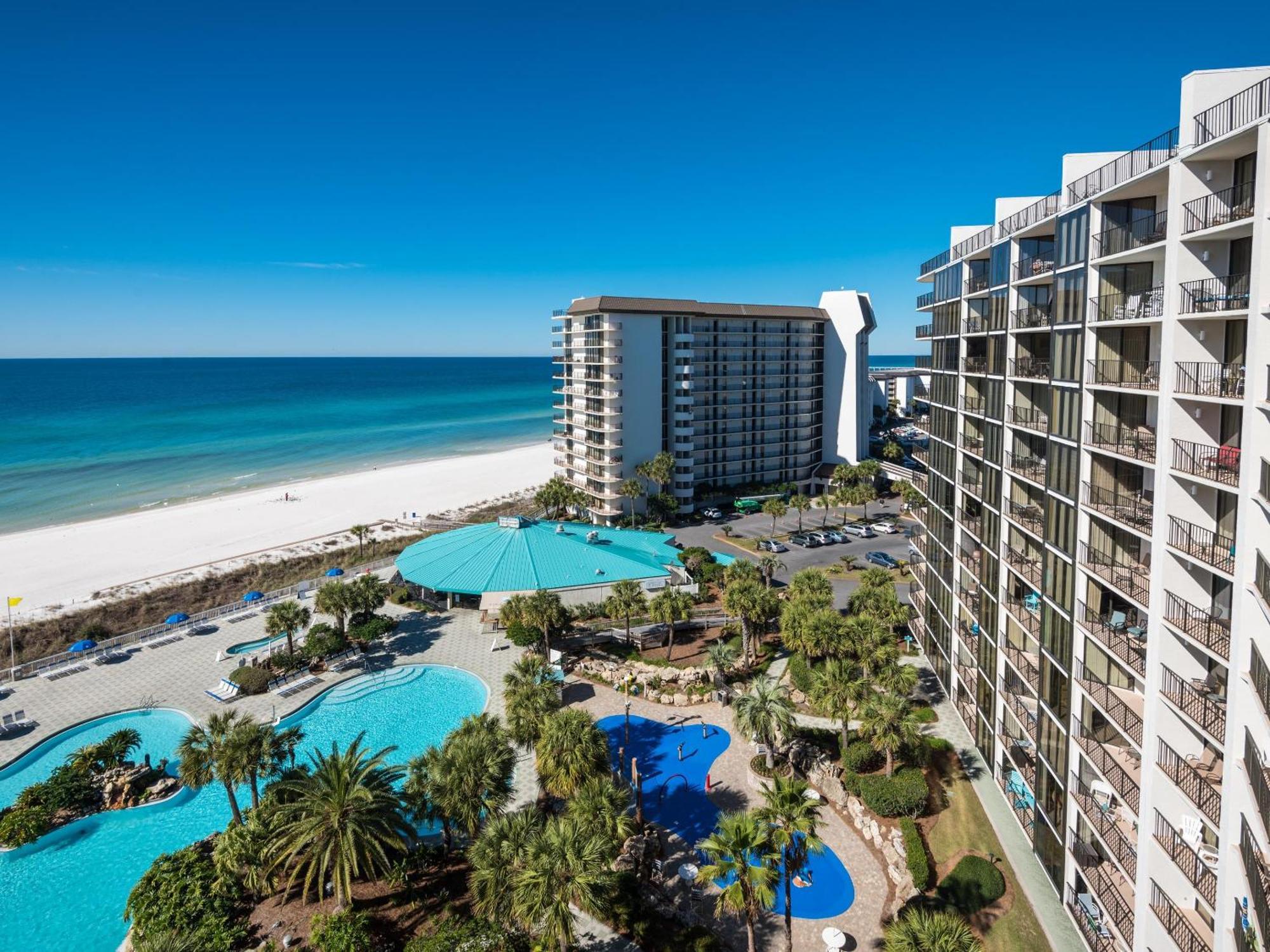 Edgewater 909 *
